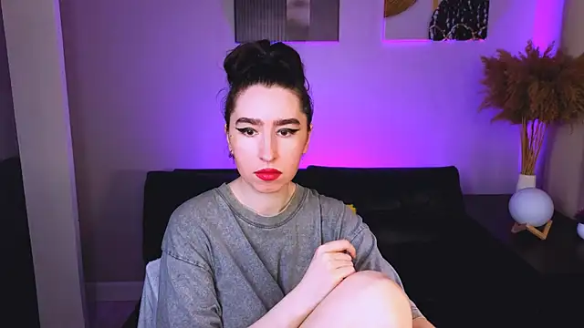 Snapshot of Lily_xBabe chatting on July 10, 2026, 2:28 pm Lily xBabe online show from July 10, 2026, 2:28 pm