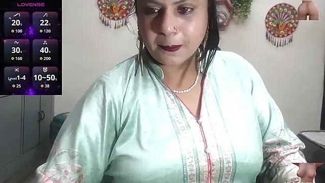 Sexy komolika online show from February 4, 2026, 4:02 pm