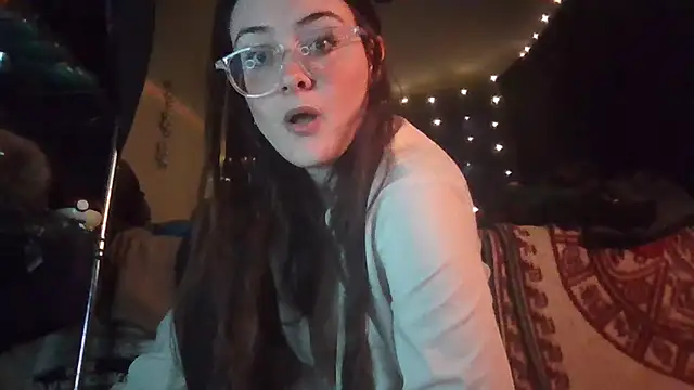 Snapshot of EyaDivine1 chatting on February 3, 2025, 12:15 am EyaDivine1 online show from February 3, 2025, 12:15 am