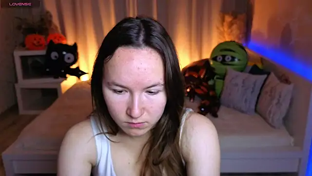 Little doll meow online show from October 15, 2025, 2:54 am