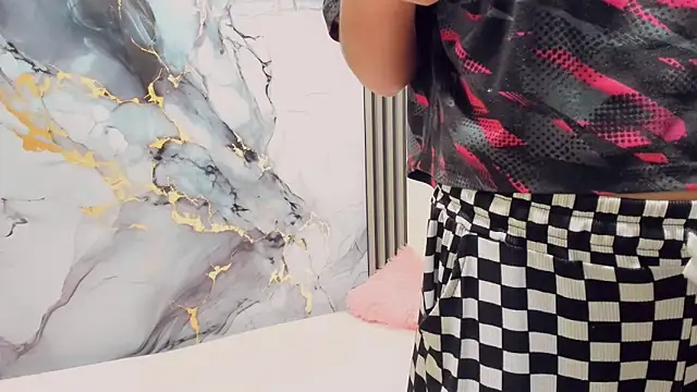 Rubi 30 online show from December 17, 2025, 11:26 am