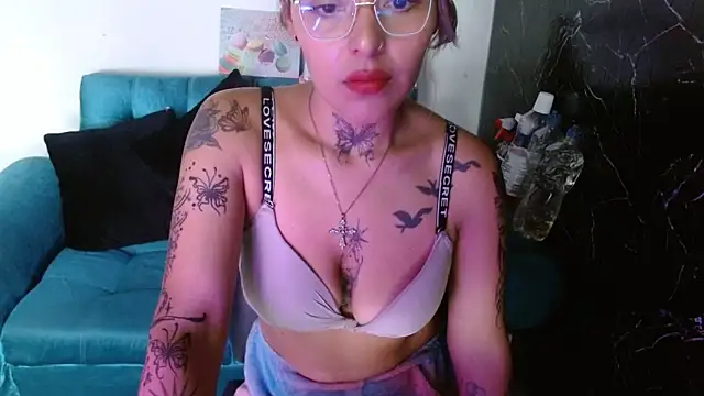 Snapshot of kronikafuckass chatting on October 20, 2025, 6:41 pm kronikafuckass online show from October 20, 2025, 6:41 pm