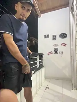 Snapshot of royalgirls_x chatting on November 8, 2025, 1:53 am royalgirls x online show from November 8, 2025, 1:53 am