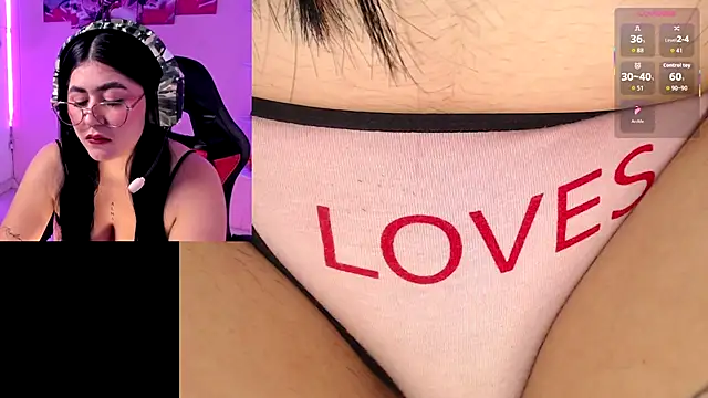 Snapshot of DanielaHang chatting on March 20, 2026, 1:56 pm DanielaHang online show from March 20, 2026, 1:56 pm