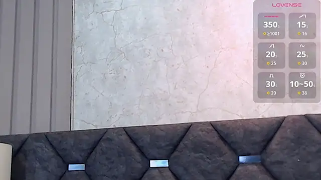 Snapshot of ThaniaJones chatting on July 9, 2026, 11:53 am ThaniaJones online show from July 9, 2026, 11:53 am
