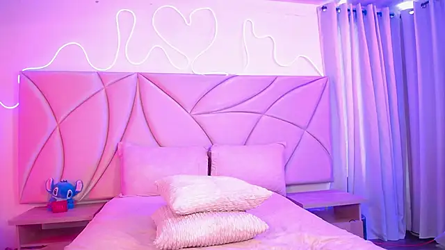 Snapshot of ValleryC chatting on March 5, 2026, 5:53 pm ValleryC online show from March 5, 2026, 5:53 pm