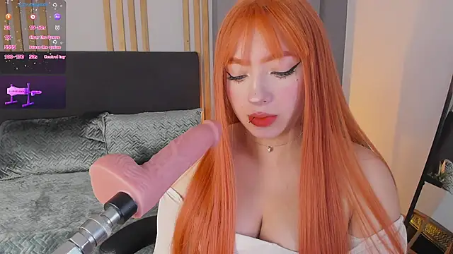 Snapshot of Kloe_Raize chatting on November 13, 2025, 6:17 am Kloe Raize online show from November 13, 2025, 6:17 am