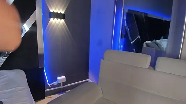 Snapshot of PaulinaDuarte chatting on July 9, 2026, 11:53 am PaulinaDuarte online show from July 9, 2026, 11:53 am