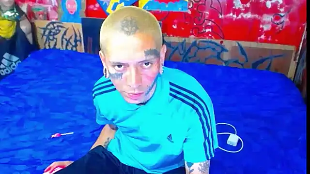 Snapshot of deivid_estrada chatting on November 5, 2025, 4:43 pm deivid estrada online show from November 5, 2025, 4:43 pm