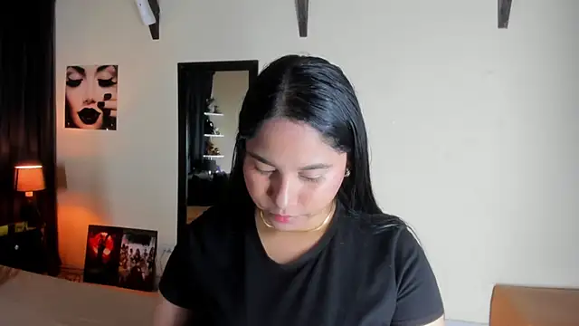 Snapshot of EmiliWilliams chatting on November 16, 2025, 9:41 pm EmiliWilliams online show from November 16, 2025, 9:41 pm