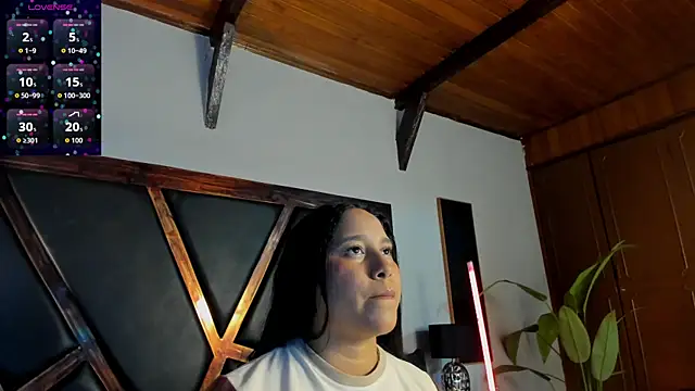 EmiliWilliams online show from April 25, 2026, 10:40 pm