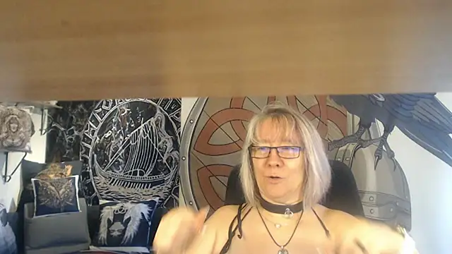 TittenMichelle online show from September 24, 2025, 8:43 am