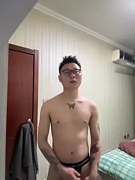 Snapshot of Eric246 chatting on March 5, 2026, 3:08 pm Eric246 online show from March 5, 2026, 3:08 pm