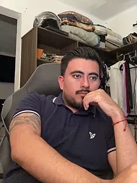 Snapshot of Rubens8866 chatting on March 22, 2025, 8:15 pm Rubens8866 online show from March 22, 2025, 8:15 pm