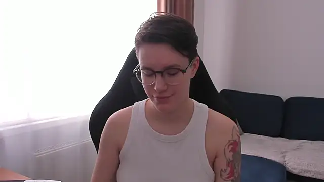Snapshot of JessieFlower chatting on March 27, 2026, 7:39 am JessieFlower online show from March 27, 2026, 7:39 am