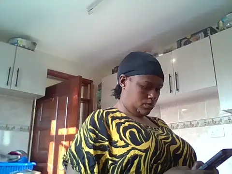 Snapshot of tight_pussy_gall chatting on October 16, 2025, 4:54 am tight pussy gall online show from October 16, 2025, 4:54 am