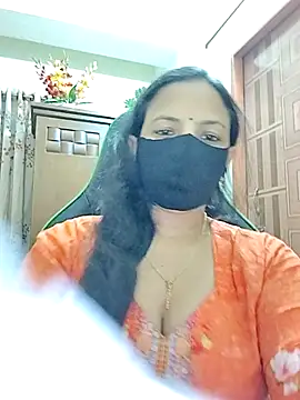 Payel-Sen online show from June 8, 2026, 7:47 pm