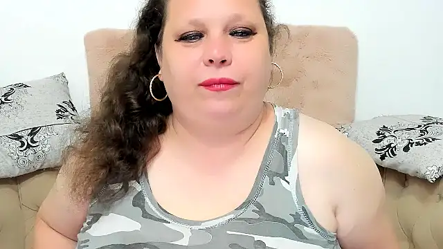 Snapshot of KarolineJoyy chatting on June 4, 2026, 7:07 pm KarolineJoyy online show from June 4, 2026, 7:07 pm