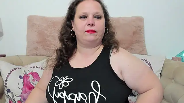 Snapshot of KarolineJoyy chatting on October 17, 2025, 6:53 pm KarolineJoyy online show from October 17, 2025, 6:53 pm