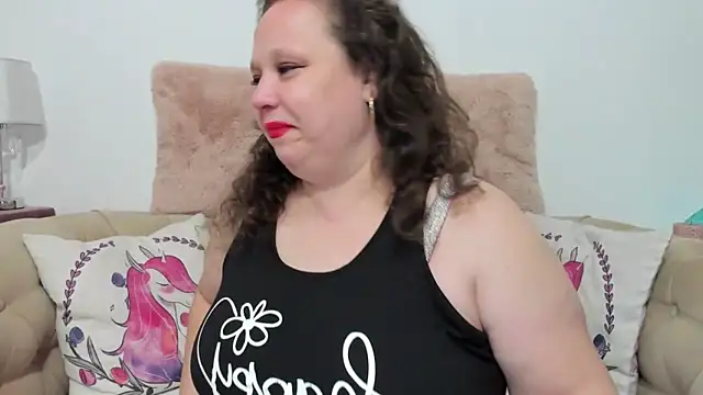 Snapshot of KarolineJoyy chatting on October 29, 2025, 8:08 pm KarolineJoyy online show from October 29, 2025, 8:08 pm