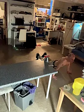 BongChannel online show from November 11, 2025, 11:09 pm