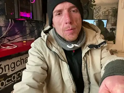 BongChannel online show from January 5, 2026, 6:11 pm