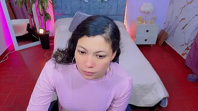 Lana stone  online show from February 8, 2026, 3:37 am