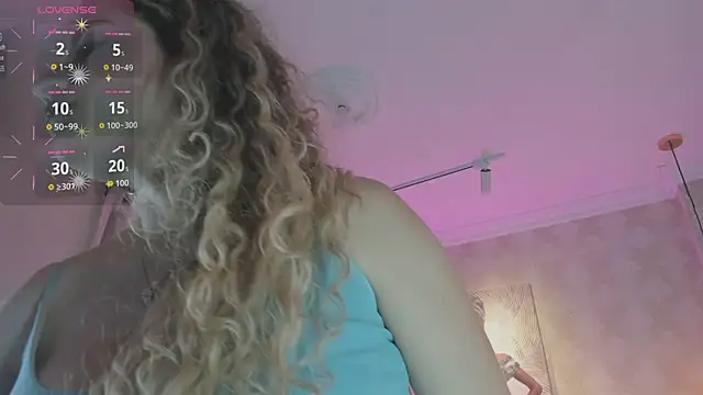 Shantall   online show from April 24, 2026, 11:01 am