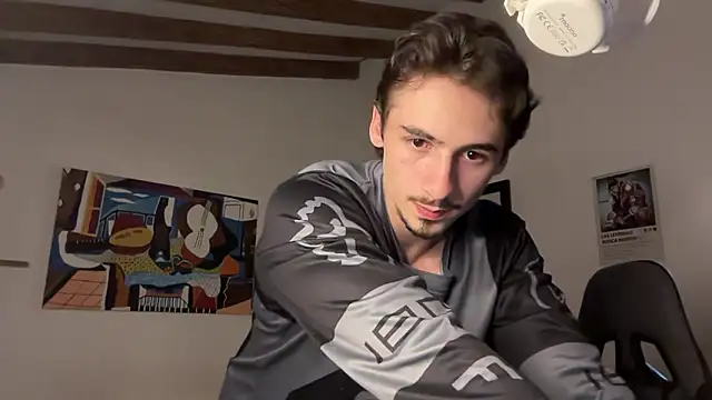 Snapshot of David_Brown18 chatting on February 17, 2026, 1:14 am David Brown18 online show from February 17, 2026, 1:14 am