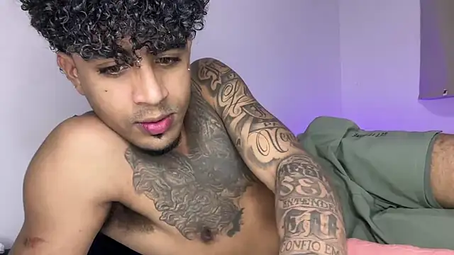 Snapshot of dominic_brandd23 chatting on February 22, 2026, 2:03 am dominic brandd23 online show from February 22, 2026, 2:03 am