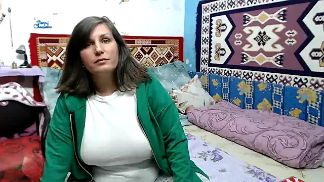 AdelineBlueEyes online show from September 24, 2025, 7:04 am