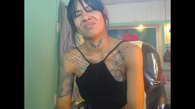 Snapshot of lorenapinto chatting on August 9, 2026, 3:23 am lorenapinto online show from August 9, 2026, 3:23 am