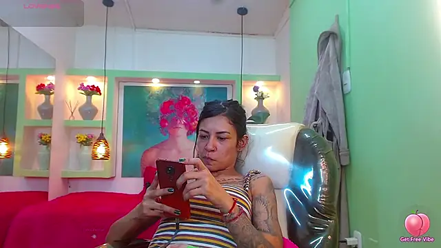 Snapshot of lorenapinto chatting on December 4, 2025, 4:22 am lorenapinto online show from December 4, 2025, 4:22 am