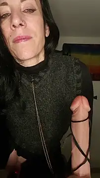 freyamoret online show from March 5, 2026, 1:57 am