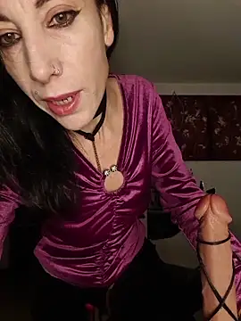freyamoret online show from April 22, 2026, 2:51 am
