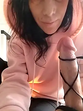 Snapshot of freyamoret chatting on February 27, 2025, 11:06 am freyamoret online show from February 27, 2025, 11:06 am