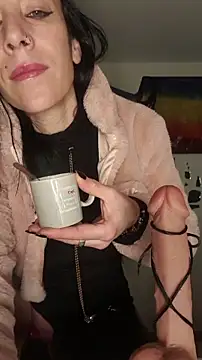 freyamoret online show from March 9, 2026, 4:05 am