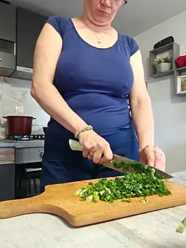 KristenVega online show from October 30, 2025, 8:45 am