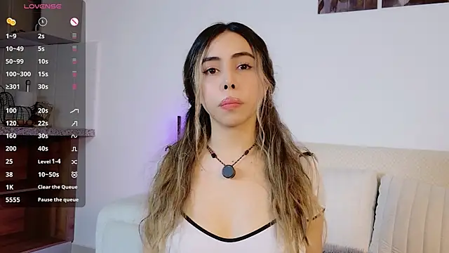 Snapshot of AMELIETARSON chatting on November 21, 2025, 7:46 pm AMELIETARSON online show from November 21, 2025, 7:46 pm