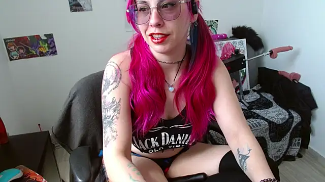natasha laulau online show from May 5, 2026, 6:00 pm
