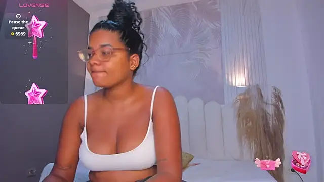 NastassjaCandy online show from May 6, 2026, 7:29 pm