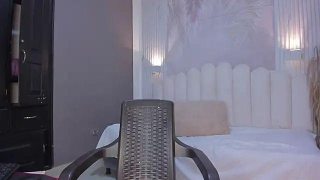 NastassjaCandy online show from April 24, 2026, 7:38 pm