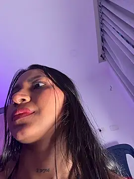 Snapshot of Barbiebrunette_ chatting on October 24, 2025, 11:37 pm Barbiebrunette online show from October 24, 2025, 11:37 pm