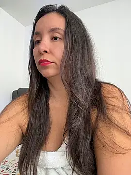 Snapshot of emely_sexx20 chatting on June 10, 2026, 7:04 pm emely sexx20 online show from June 10, 2026, 7:04 pm
