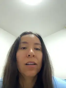 Snapshot of emely_sexx20 chatting on June 11, 2026, 2:11 am emely sexx20 online show from June 11, 2026, 2:11 am