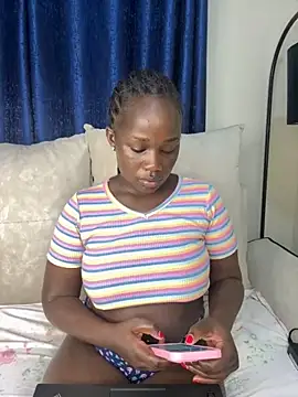 Favoritegirl1 online show from December 1, 2025, 11:27 pm