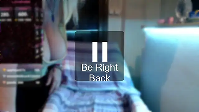 Snapshot of JennaDeluxe chatting on November 18, 2025, 6:55 pm JennaDeluxe online show from November 18, 2025, 6:55 pm