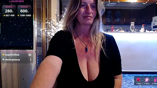 JennaDeluxe online show from March 18, 2026, 4:41 pm