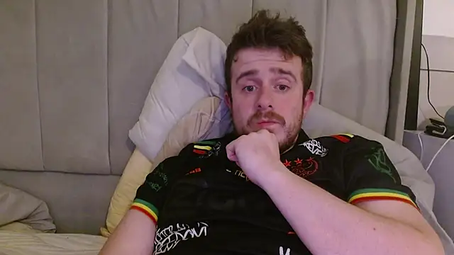 Snapshot of maxy49 chatting on November 14, 2025, 8:56 pm maxy49 online show from November 14, 2025, 8:56 pm