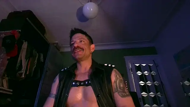 Snapshot of Tony_Torrente chatting on March 11, 2026, 9:53 pm Tony Torrente online show from March 11, 2026, 9:53 pm